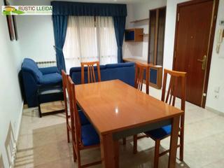 Pis a Tàrrega. Piso de unos 90 m2 con terraza en tárrega.