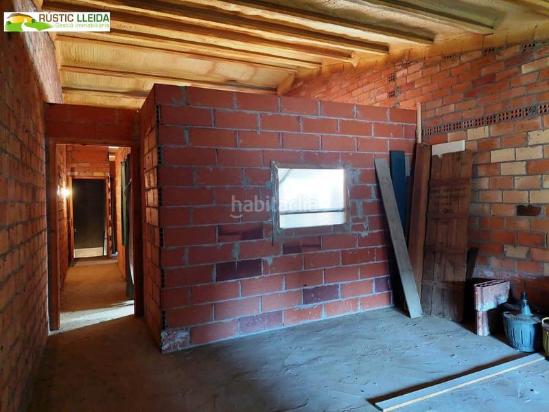 Foto 923a6bff-537c-4f7a-aecf-c694453c5020. Maison avec parking dans Conesa