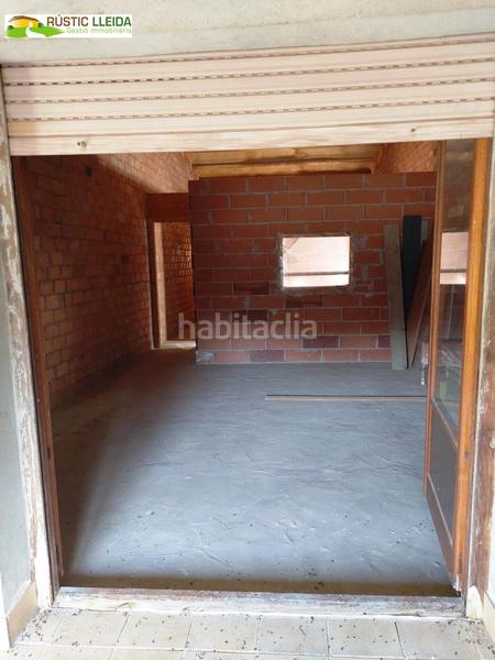 Foto c2c0dd8d-113a-45f3-8bff-c5332516619f. Maison avec parking dans Conesa