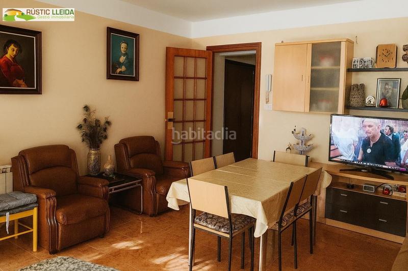 Foto 4419f8e9-bac1-45e2-bf42-470bd54e0525. Casa a schiera con riscaldamento parcheggio in Bell-lloc d´Urgell