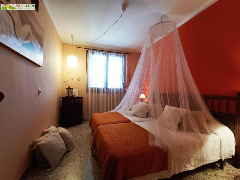 Foto 017cced1-d1c0-435f-adb3-b47c26577877. Chalet avec chauffage piscine dans Cappont Lleida