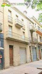 Casa adossada a Tàrrega. En tàrrega, capital de la comarca del urgell, se encuentra esta