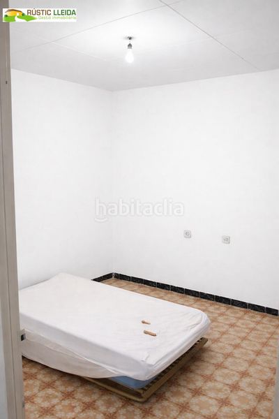 Foto 4b11c58d-2f91-48b9-91fd-33b83c62eed6. Casa a schiera con parcheggio in Tàrrega