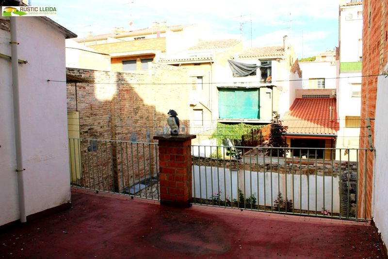 Foto 6fa1a2bf-20dc-42fa-8628-48a70f26741e. Casa a schiera con parcheggio in Tàrrega