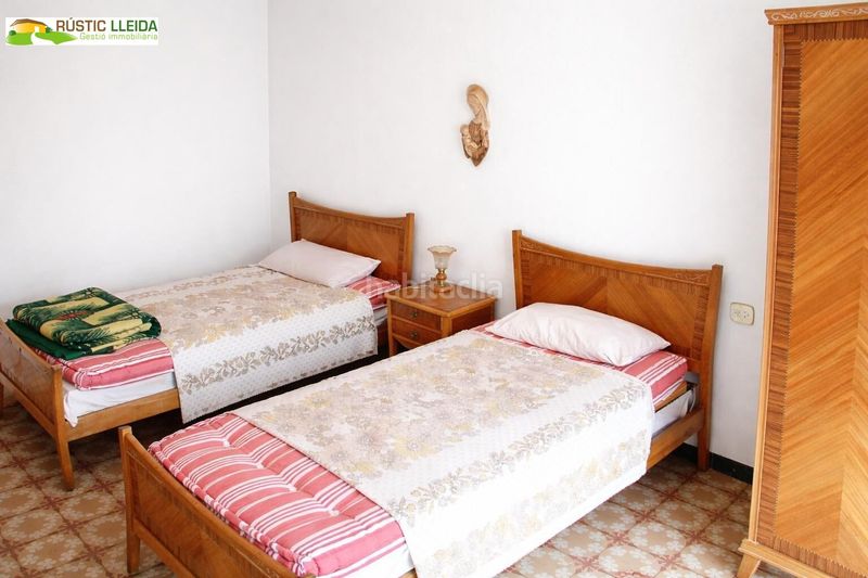 Foto b2bd9ffc-b6ae-45ab-9420-ecd70994534b. Casa a schiera con parcheggio in Tàrrega