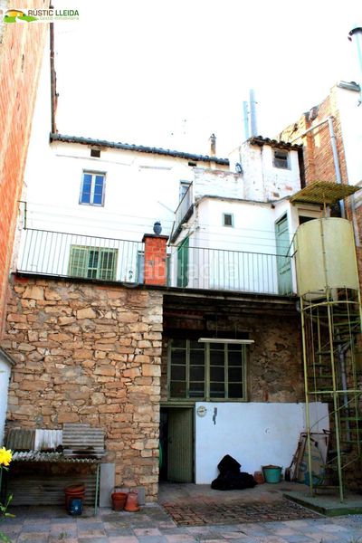 Foto e8a4e03d-3404-4e10-911e-fbe4873ff553. Casa a schiera con parcheggio in Tàrrega