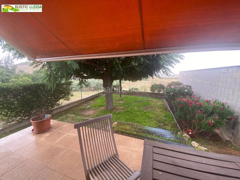 Foto 7573aec2-f6bb-4046-9b7b-c895600cbf1b. Casa adossada amb aparcament a Castellserà