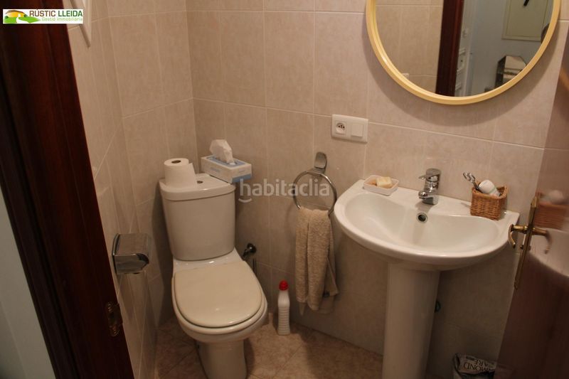 Foto d4d98cc6-07c0-4454-b1d9-aeefe0c3dacb. Casa adossada amb aparcament a Castellserà