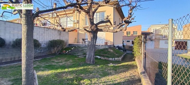 Foto e671f11e-8fa1-45d1-a02a-e6026f0f4da6. Casa adossada amb aparcament a Castellserà