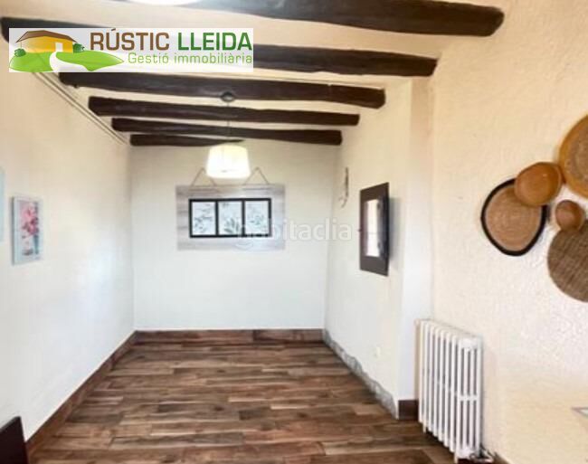Foto 8e60437f-7d39-4a66-b458-d5d9297ef9b6. Casa amb calefacció a Forès