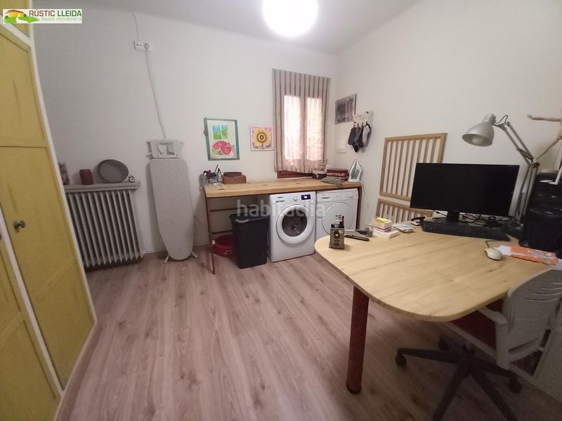 Foto 6bd89a30-74a2-432f-b938-7c80f91cdae2. Semi detached house with heating parking in Tàrrega