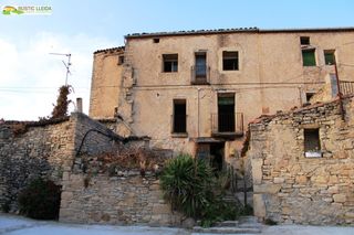 Casa a Santa Coloma de Queralt. Oportunidad única en rauric! casa de piedra con gran potencial d