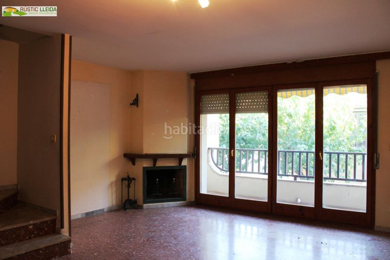 Foto 0ea8e3e4-4619-4a18-b037-0b0c5f1cb594. Casa adossada amb calefacció aparcament a Tàrrega
