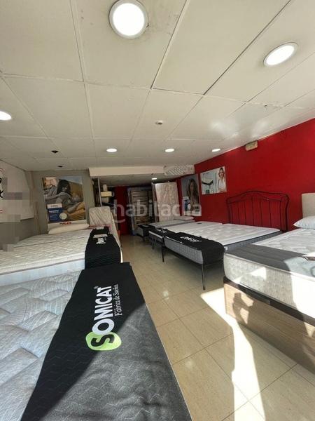 Foto 7398edd1-f996-4152-b493-bb11f43b4c01. Local comercial luminoso local en Centre Santa Coloma de Gramenet