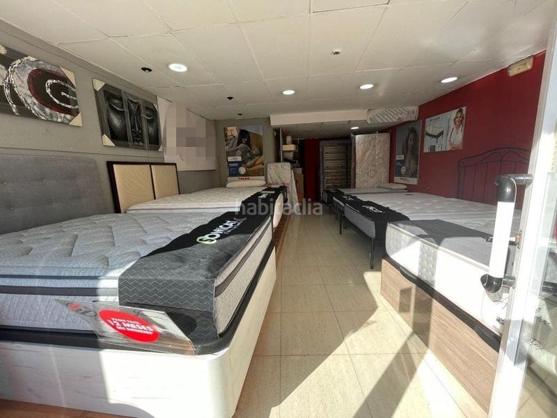 Foto f8844e00-2f28-454e-8cef-6cbb9392042d. Local comercial luminoso local en Centre Santa Coloma de Gramenet