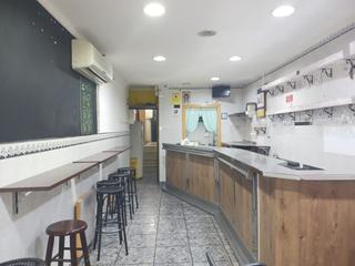 Local commercial à Singuerlín. Local con salida de humos