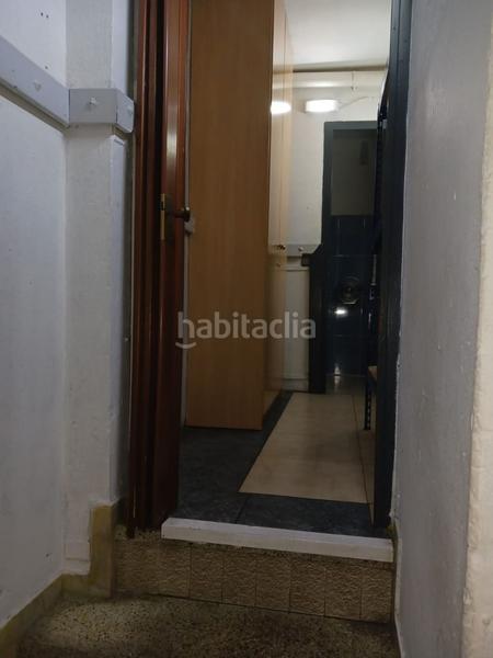 Foto d04ab10a-788c-4d0c-88c1-f799ce665772. Business premise in Singuerlín Santa Coloma de Gramenet