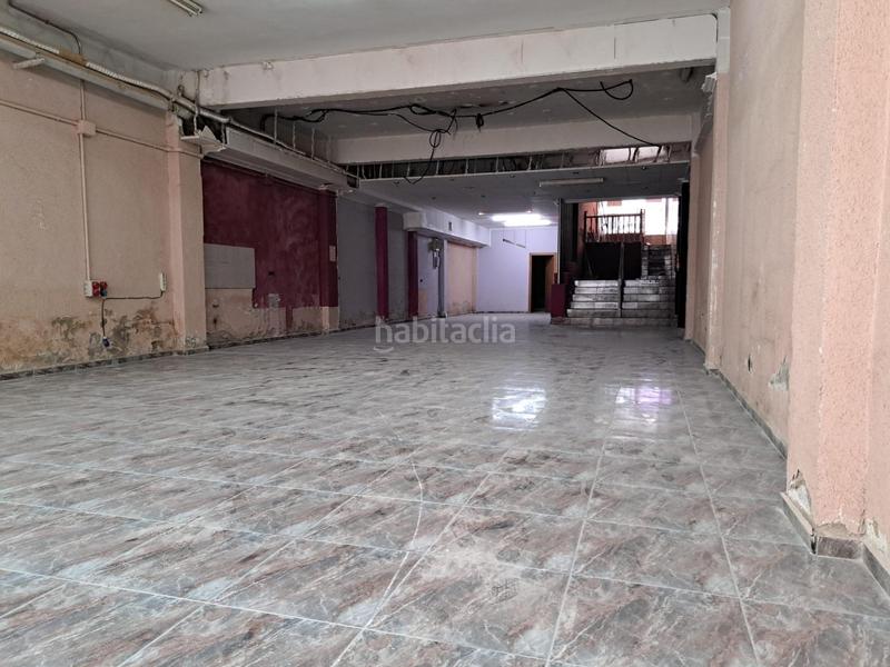Foto 72e8450a-570e-4310-8433-a7ce8916a3bb. Alquiler local comercial local a pocos metros de l1 metro en Santa Coloma de Gramenet