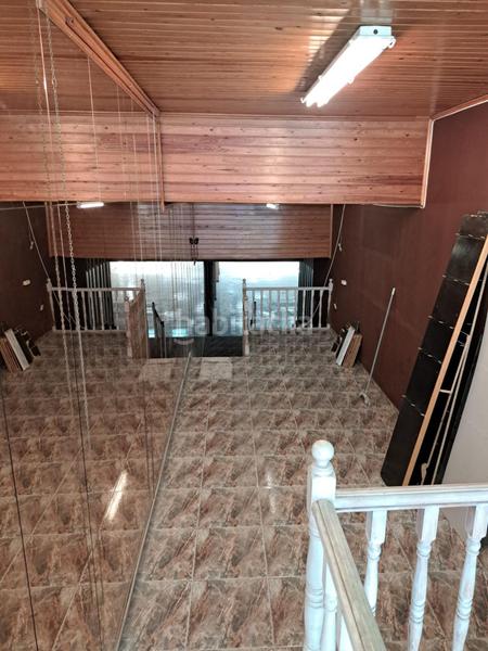Foto a7577b8a-600d-4dd0-b89f-854bcb6d1319. Alquiler local comercial local a pocos metros de l1 metro en Santa Coloma de Gramenet