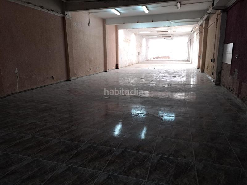 Foto c1d6d5b0-e080-4fa4-99bf-cdc001124023. Alquiler local comercial local a pocos metros de l1 metro en Santa Coloma de Gramenet