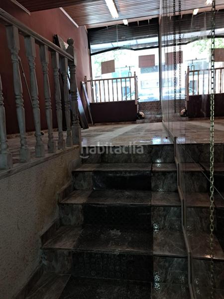 Foto d213e9e9-2e1b-4a89-9462-a052d6056775. Alquiler local comercial local a pocos metros de l1 metro en Santa Coloma de Gramenet