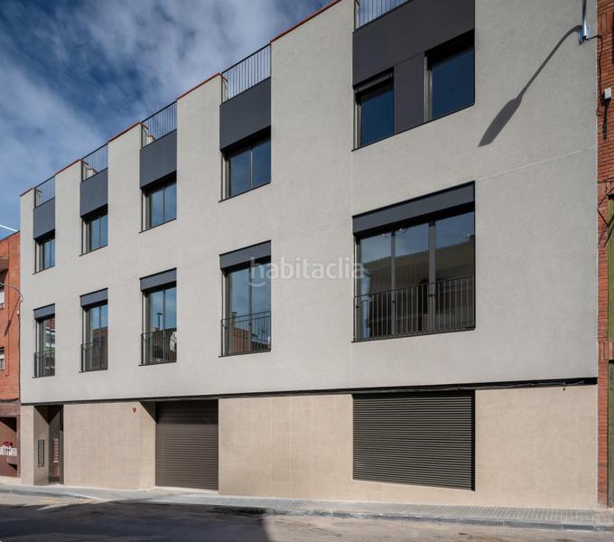 Foto 5bd5e411-9522-4662-9c63-2bed9cf09805. Duplex con riscaldamento parcheggio in Centre Santa Coloma de Gramenet