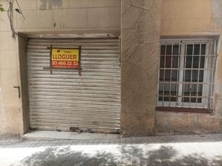 Rent Business premise in Fondo. Local comercial a pie de calle en fondo