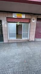 Lloguer Local Comercial a Singuerln. Local comercial situado a pie de calle en singuerlin