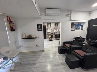 Lloguer Local Comercial a Riu Sud. Local en alquiler en el centro