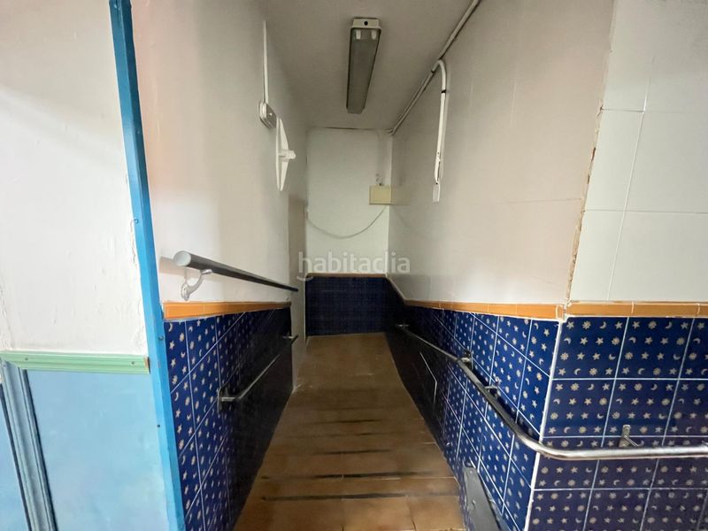 Foto ad63e5a8-b63f-43db-be3f-f2315669bbca. Casa amb calefacció aparcament a Centre Santa Coloma de Gramenet