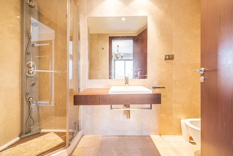 Foto 96cd99cf-b66f-414c-b3f3-01b0be299481. Penthouse in urbanizacion n andal a blanco 1 in Nueva Andalucía centro Marbella