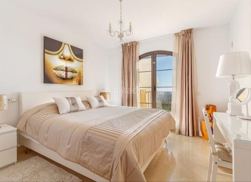 Foto 54c38021-5af5-4651-8b12-c33b4f42f60e. Penthouse in calle torre esteril 79p in los arqueros - puerto del almendro Benahavís