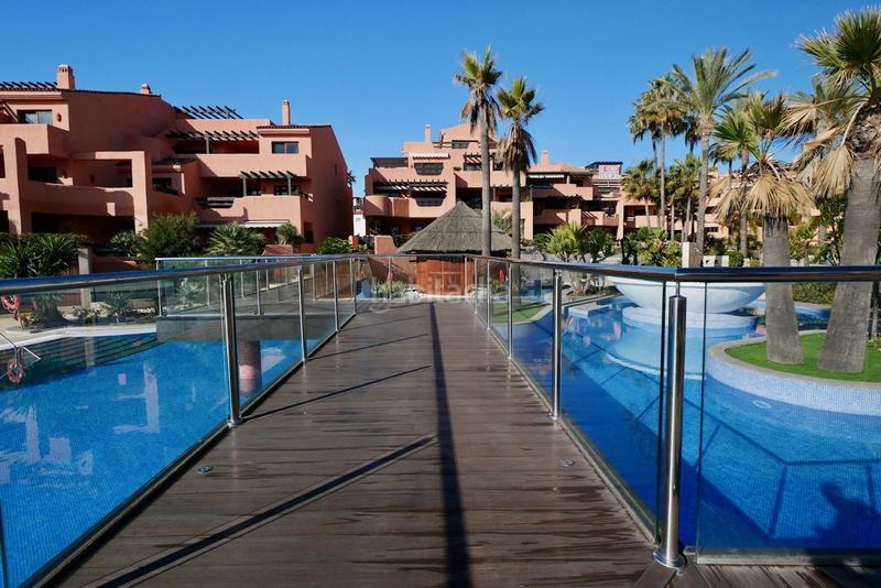 Foto 4bb4a4cc-0218-41e9-98bb-308e8007d7fa. Apartament a calle trajano 6 a Villacana - Costalita - Saladillo Estepona