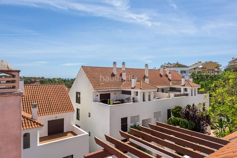 Foto d5fbf79f-404f-48e5-9fdb-b6a773636424. Attico in calle 01b nva andaluc 13b in Nueva Andalucía centro Marbella