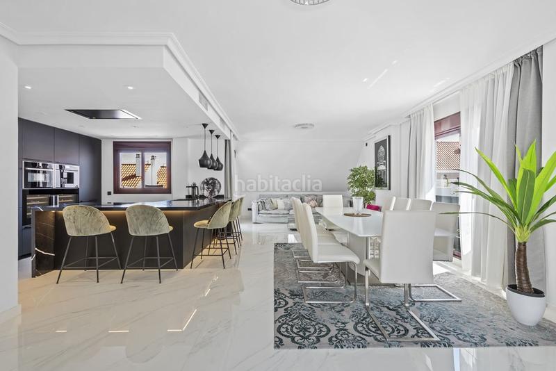 Foto 930c2840-a6a6-4ad3-aa95-51466652d969. Attique dans calle 01b nva andaluc 13b dans Nueva Andalucía centro Marbella