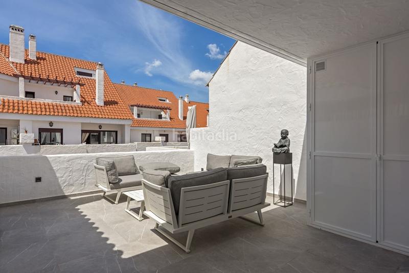 Foto c47fdc88-13d8-414a-bf26-198c2d56e820. Penthouse in calle 01b nva andaluc 13b in Nueva Andalucía centro Marbella