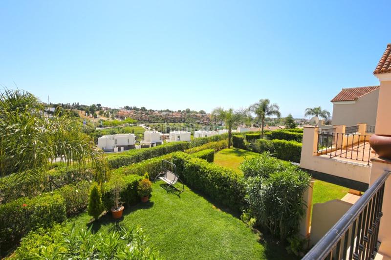 Foto 8808a208-3c2a-4d91-8ede-683515c958e8. Casa a schiera in calle del paraíso 13 in Cancelada Estepona