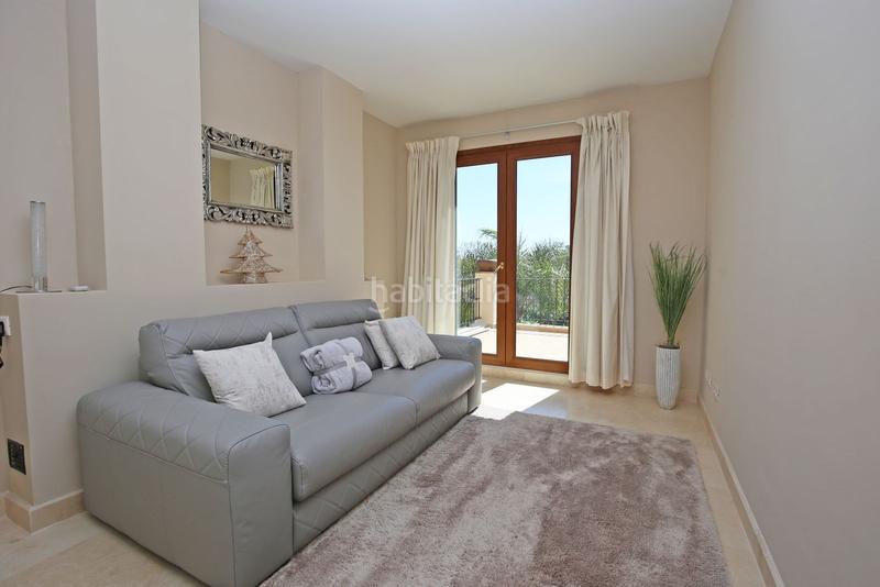 Foto 4e811455-b05c-460a-9949-c39f6578fb3b. Maison jumelée dans calle del paraíso 13 dans Cancelada Estepona