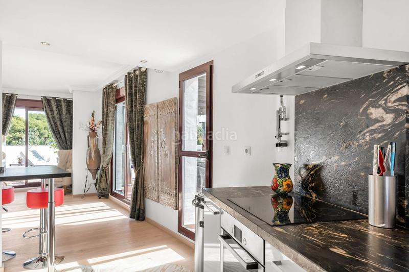 Foto e393f58e-277d-4270-ac4a-9efff2d0b119. Àtic a calle 01b nva andaluc 12 a Nueva Andalucía centro Marbella