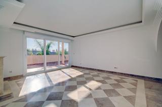 Apartamento en Calle pléyades 1b