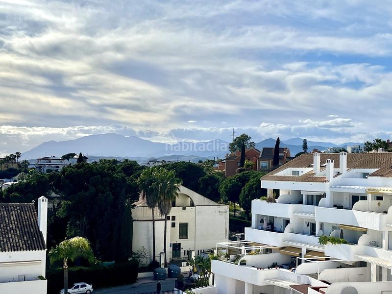 Foto cbf261db-2395-4a56-99a6-3aa88ef3fb0b. Zweistöckige wohnung in urbanizacion a nueva andalucia 11 in Marbella