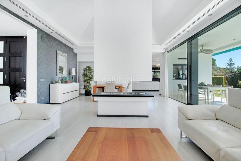 Foto e105aa11-4c8c-4546-9184-418475e884cc. Chalet in calle jorge guillén 1 in sierra de Estepona - avda. de andalucía Estepona