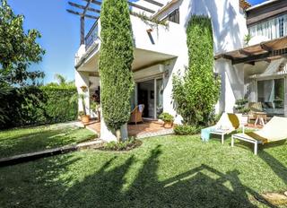 Casa a Pintor francisco iturrino 5
