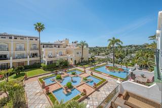 Apartament a Avenida del prado 4. Maravilloso apartamento en aloha garden, nuevo andalucía, marbel