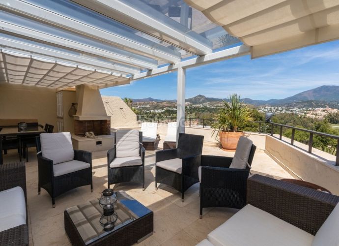 Foto e04eb132-b28e-4a95-912e-ec012090287d. Apartament a n/a a Nueva Atalaya Estepona