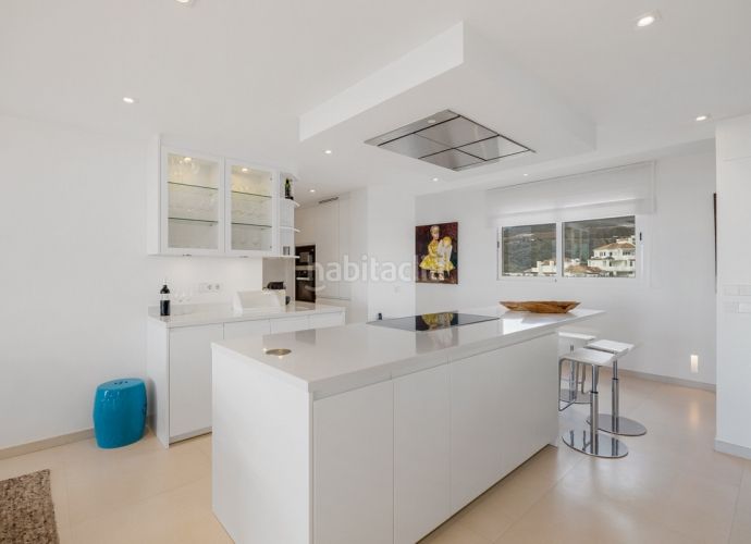 Foto a0c54be3-1b1b-4450-9b1b-f6b494e13182. Apartamento en n/a en Los Naranjos Marbella