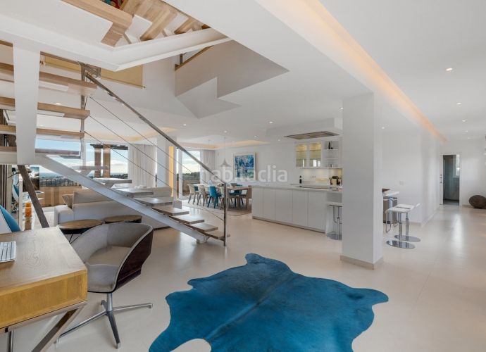 Foto c035b21f-931e-47f1-9481-6c1f4e71867f. Apartamento en n/a en Los Naranjos Marbella