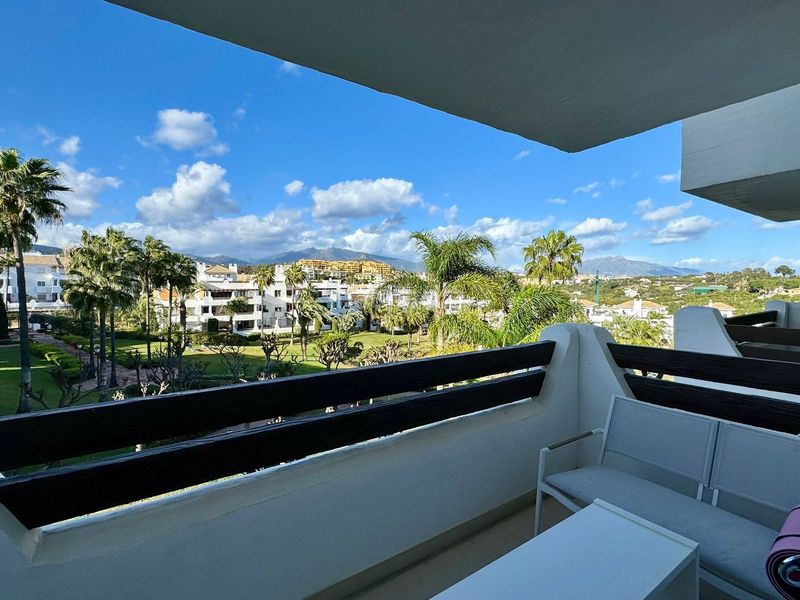 Foto 1c58c9c4-ee99-414e-b7b5-3db7a8955418. Appartement in calle monda 16 in La Concha - Resina Golf Estepona