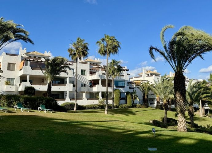 Foto 9a1f5a09-d9d5-4049-a003-01a78a79ed2a. Appartement in calle monda 16 in La Concha - Resina Golf Estepona