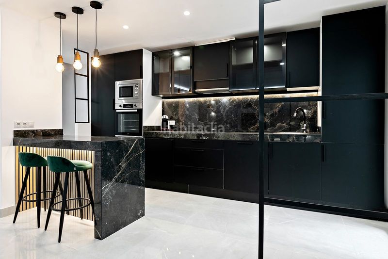 Foto b5a1a000-ae4d-4441-891e-bb694493392b. Apartament a calle el califa 16a a Nueva Andalucía centro Marbella